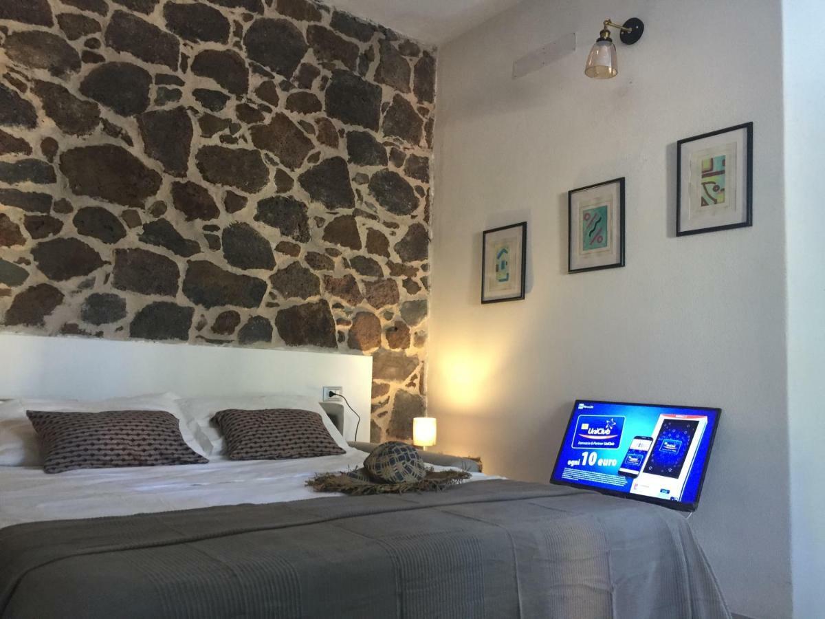 Sa Domo De Mannoi Su Catreathu Villa โอโรเซย ภายนอก รูปภาพ