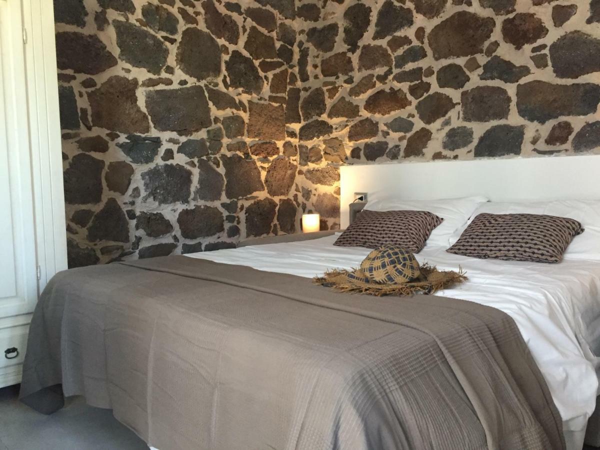 Sa Domo De Mannoi Su Catreathu Villa โอโรเซย ภายนอก รูปภาพ
