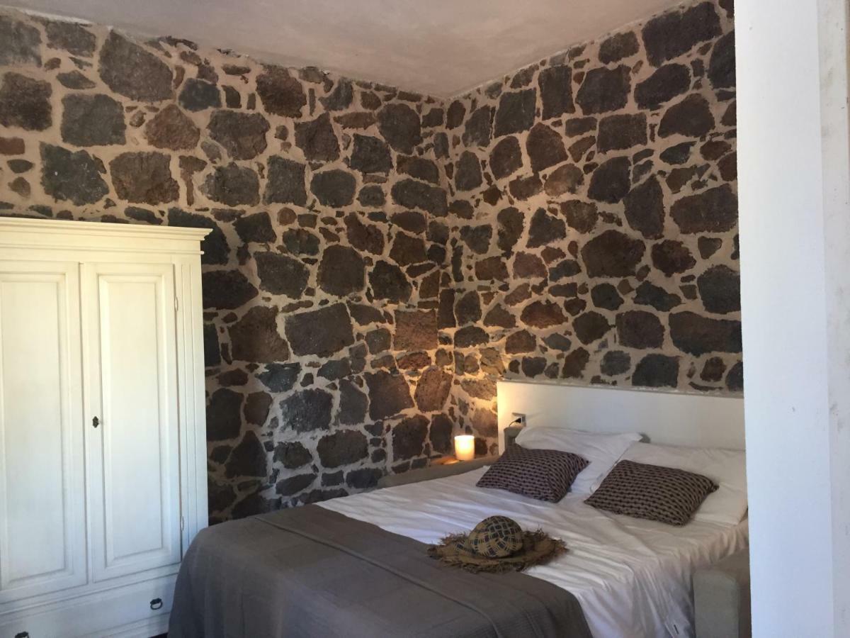 Sa Domo De Mannoi Su Catreathu Villa โอโรเซย ภายนอก รูปภาพ