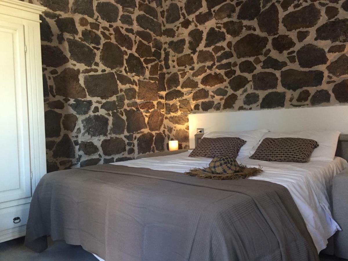 Sa Domo De Mannoi Su Catreathu Villa โอโรเซย ภายนอก รูปภาพ